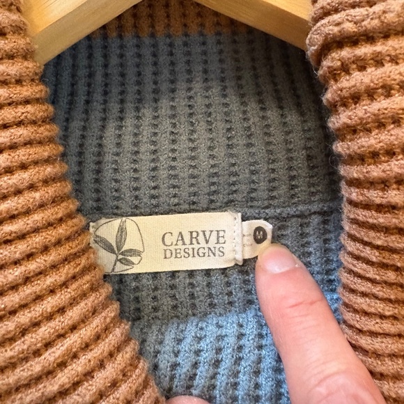 CARVE Designs Womens Cowl Neck Striped Pullover Sweater Size M Thumbhole Sleeves - Picture 5 of 6
